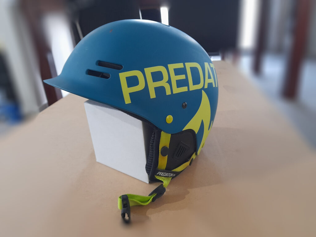 Predator FR7 Helmet